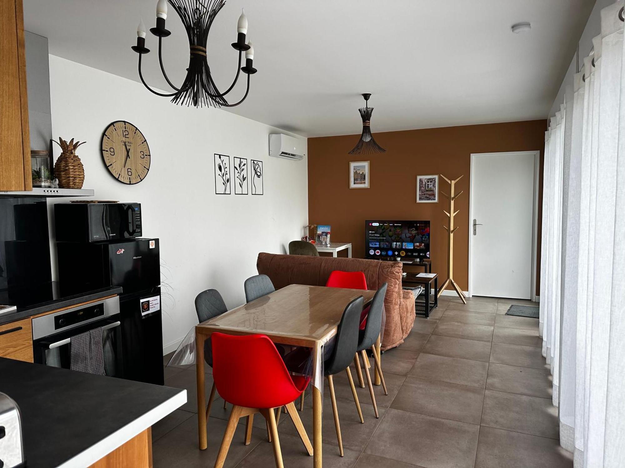 Maison La Capucine Sur Quai De Seine, Wifi, Machine A Laver, Parking Prive Gratuit Vernon  Exteriér fotografie